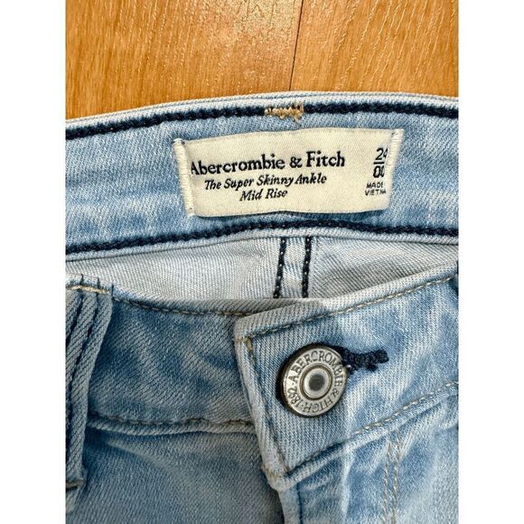 Abercrombie & Fitch Women’s The Super Skinny Mid-Rise Distressed Jeans Blue - Picture 7 of 7